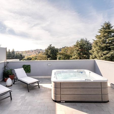 Luxury - Jacuzzi Apartments Near Rome Velletri Exterior foto